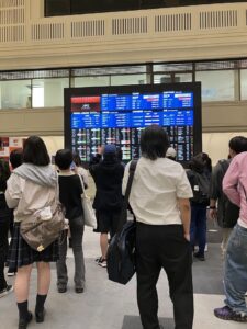 千葉　通信制高校【週3日登校もできる！】東京証券取引所への校外学習レポート