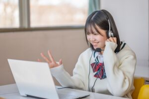 【不登校 通信制高校】人と話すのが苦手でも大丈夫？高校生活で育てる「伝える力」